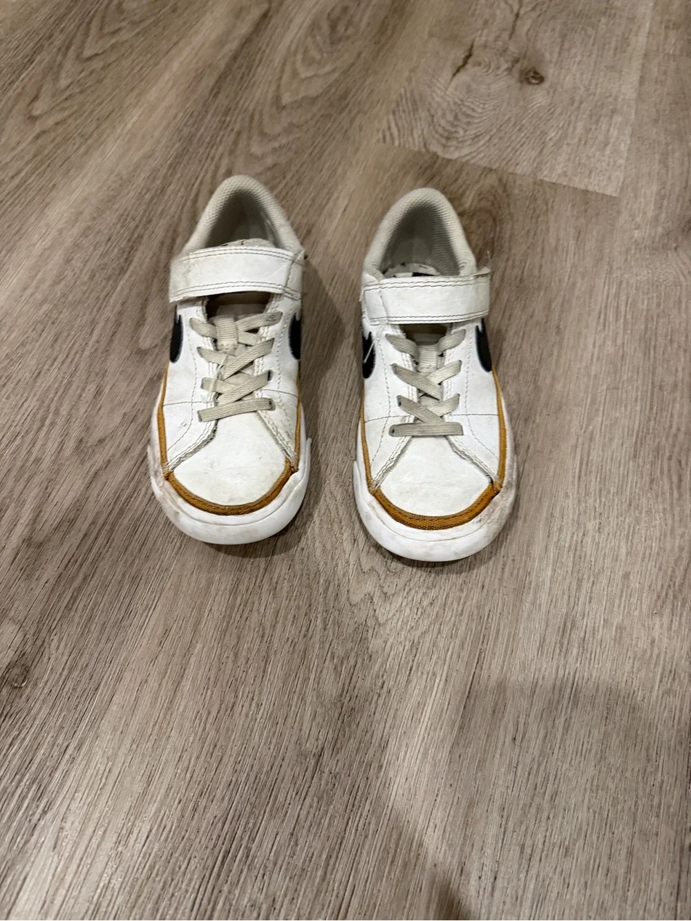 Nike little Kids court legacy sneakers